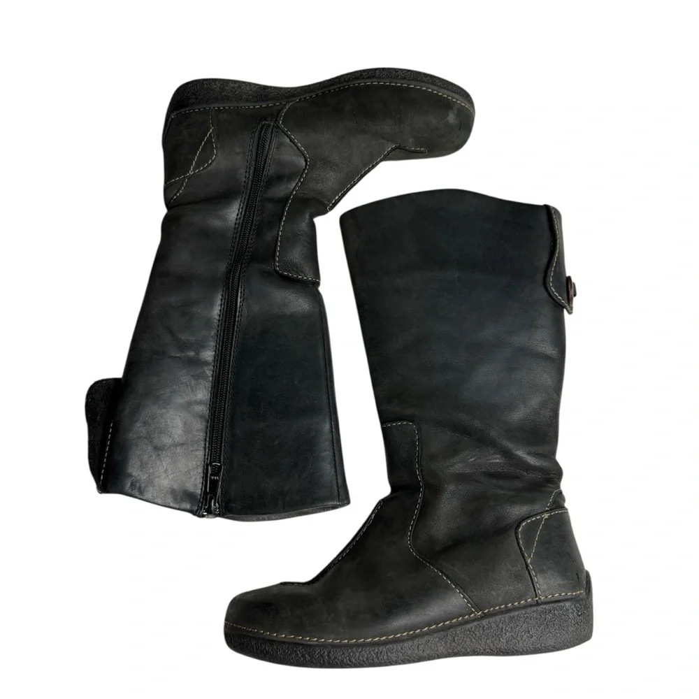 Duluth Trading Co stylish black